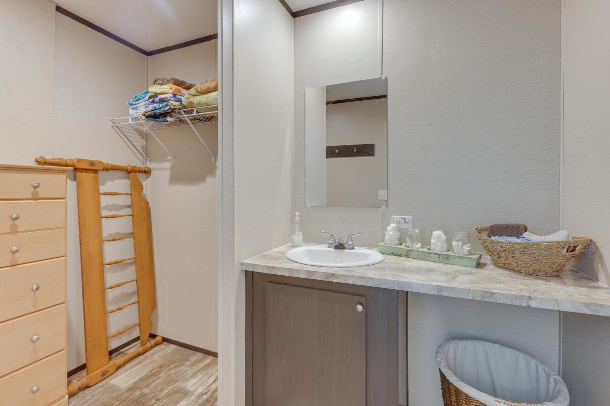 Lakefront Wetumpka Escape With Furnished Deck! Екстер'єр фото